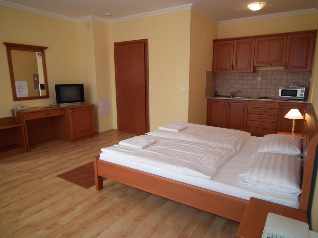 Hotel Járja Hajdúszoboszló Habitación foto